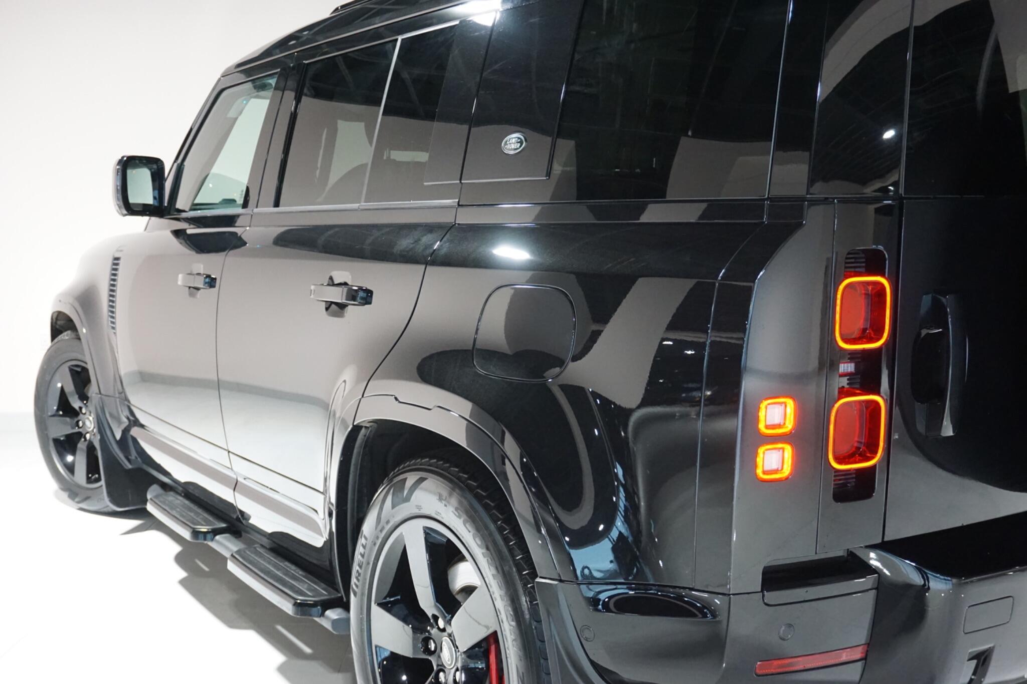 Land Rover Defender 110 2.0 P400e 15.4kWh XS Edition SUV 5dr Petrol Plug-in Hybrid Auto 4WD Euro 6 (s/s) (404 ps)